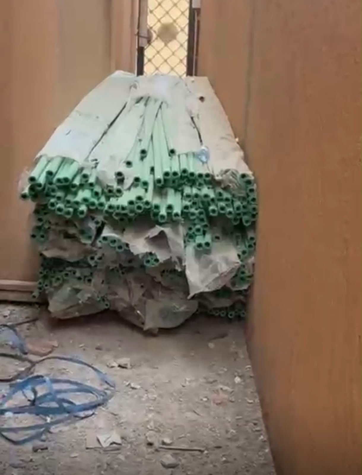 ادوات سباكة حراري اخضر فائضة